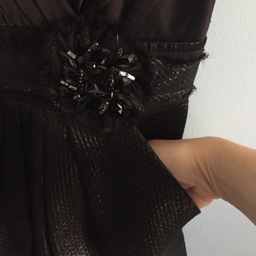 BCBGMaxAzria Black Satin Rosette Mini Dress Metallic Bubble Hem cocktail prom 0 - Picture 3 of 10